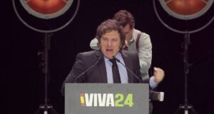 Javier Milei apuntó contra Alberto Fernández por los conflictos con España y se confirmó que no habrá Pacto de Mayo