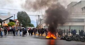 Ahora: Amenazas de despidos por parte del Gobierno de Misiones para los policíasque se sumen a las protestas salariales