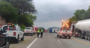 Accidente Fatal sobre R 9/34: Un camión impacto de frente con una camioneta y su conductor murió en el acto