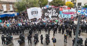 Revelaron que la mayoría de los piqueteros imputados por extorsión eran beneficiarios de planes sociales