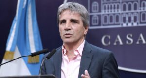 Caputo anunció un acuerdo con el FMI por USD 20.000 millones