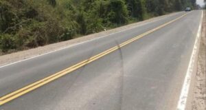 Aguas Blancas: Un taxi fue baleado y sus pasajeros asaltadaos por delincuentes