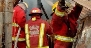 Principio de incendio causa caos en el Instituto del Milagro