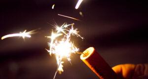 Uso de pirotecnia termina en tragedia: cuatro menores con graves quemaduras