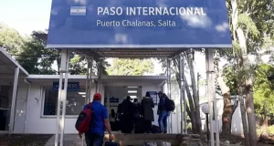 Denuncian descontrol y falta de información en la frontera de Aguas Blancas