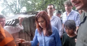 Cristina Kirchner uso su visita a Tartagal durante el Alud para criticar a Javier Milei por Bahía Blanca