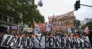 Nuevo paro general de la CGT con críticas cruzadas y tensiones internas