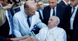 El papa Francisco murió en paz y en su casa: el relato del médico que lo asistió