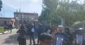 Protesta de motociclistas de Uber en Salta contra controles y secuestro de vehículos