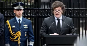 Milei encabezó el acto central por Malvinas en medio de internas políticas