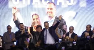 Histórico triunfo de La Libertad Avanza en CABA: Adorni rompió la hegemonía del PRO