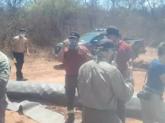 Inspeccionan pozo petrolero fuera de control en Pichanal