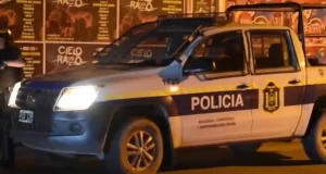 Ocho imputados por brutal golpiza en barrio Libertad: secuestran machetes, armas caseras y drogas