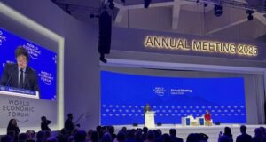 Milei llegó a Davos para participar del Foro Económico Mundial