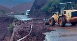 Derrumbes obligan a restringir el tránsito en la ruta 68