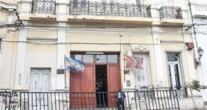 El alumno que fue a la escuela con un machete volvió a clases