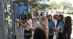 Familiares de Mercedes Kvedaras se manifestaron en Ciudad Judicia