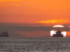 Tregua en Medio Oriente tambalea tras nuevo cierre del estrecho de Ormuz