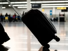 Golpe al bolsillo: Aerolíneas elimina el carry on gratis